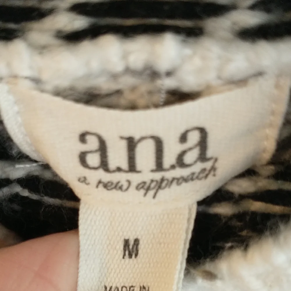 a.n.a Black and White Patterned Sweater - Picture 3 of 7